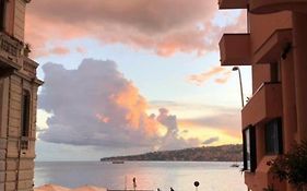 Naples Luxury Suites B&B