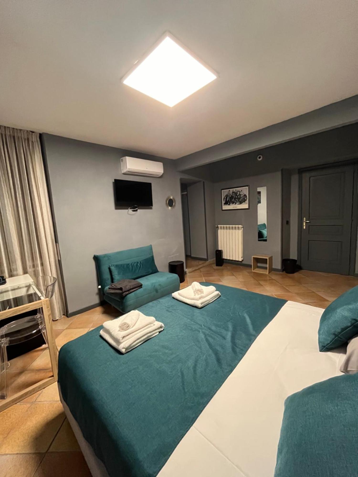 Naples Luxury Suites B&B Extérieur photo